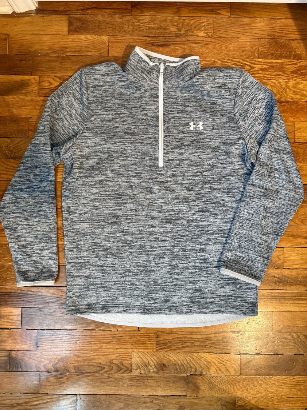 Under Armour Woman’s Gray Quarter-Zip Performance Fleece Lined Top
